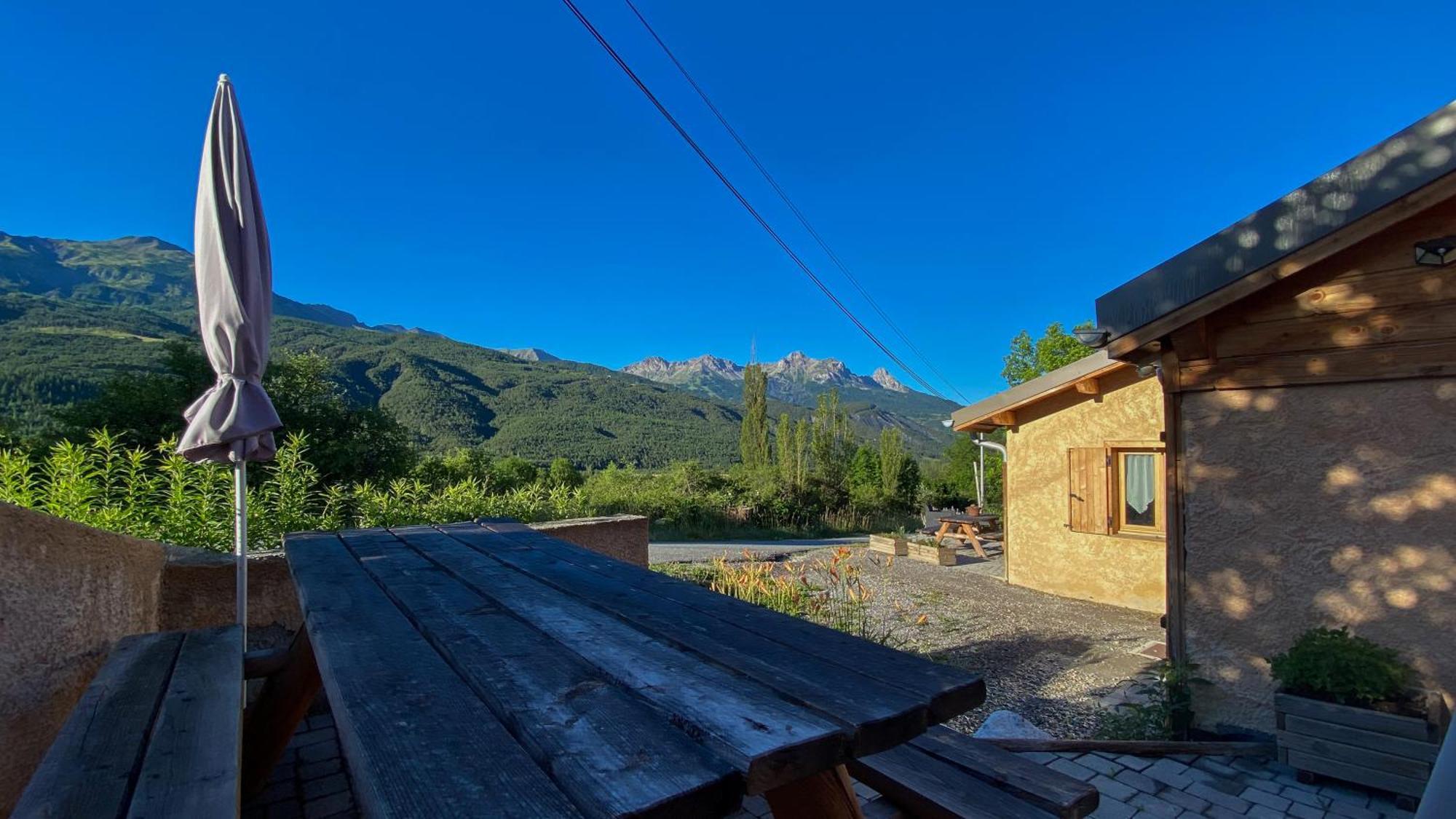 L'Intermede & En Toute Amitie - Les Gites De L'Argile Faucon-de-Barcelonnette Exterior foto