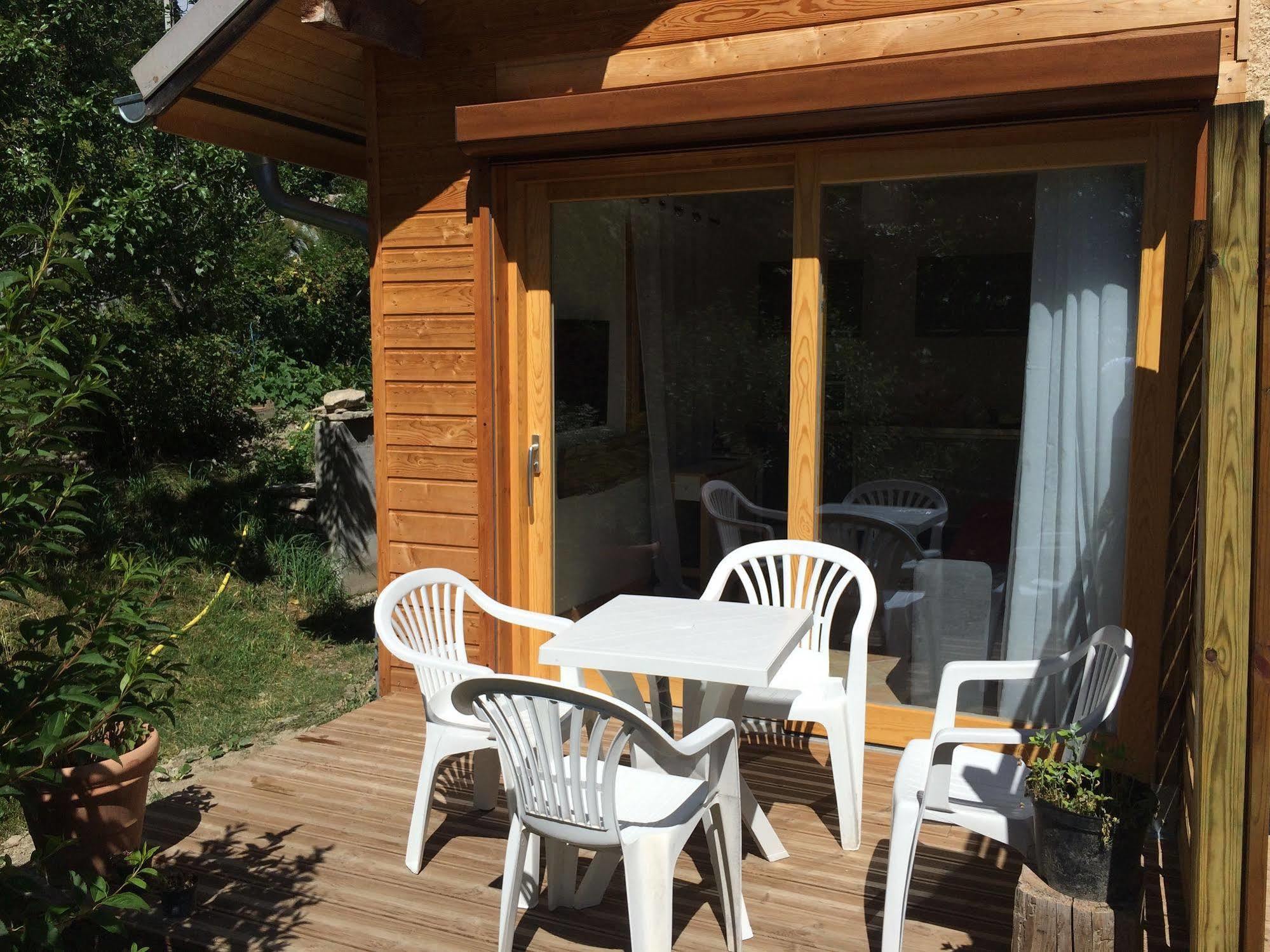 L'Intermede & En Toute Amitie - Les Gites De L'Argile Faucon-de-Barcelonnette Exterior foto